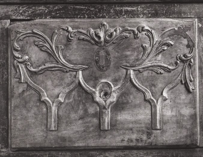 Dressing table, Philadelphia c. 1770 Before treatment